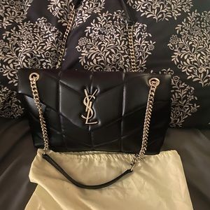 Authentic NWOT YSL LouLou Small Puffer Shoulder bag. Excellent Condition